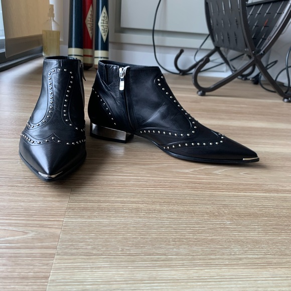 Barbara Bui Paris 10M(40) pointed toe studded boot - Picture 7 of 10